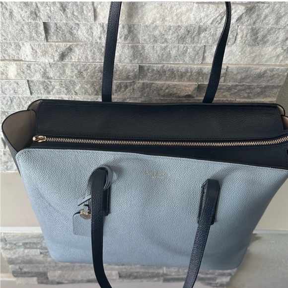 Kate Spade New York
MARGAUX LARGE TOTE - Picture 4 of 16